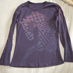 Girl’s Kerrits long sleeve t-shirt.